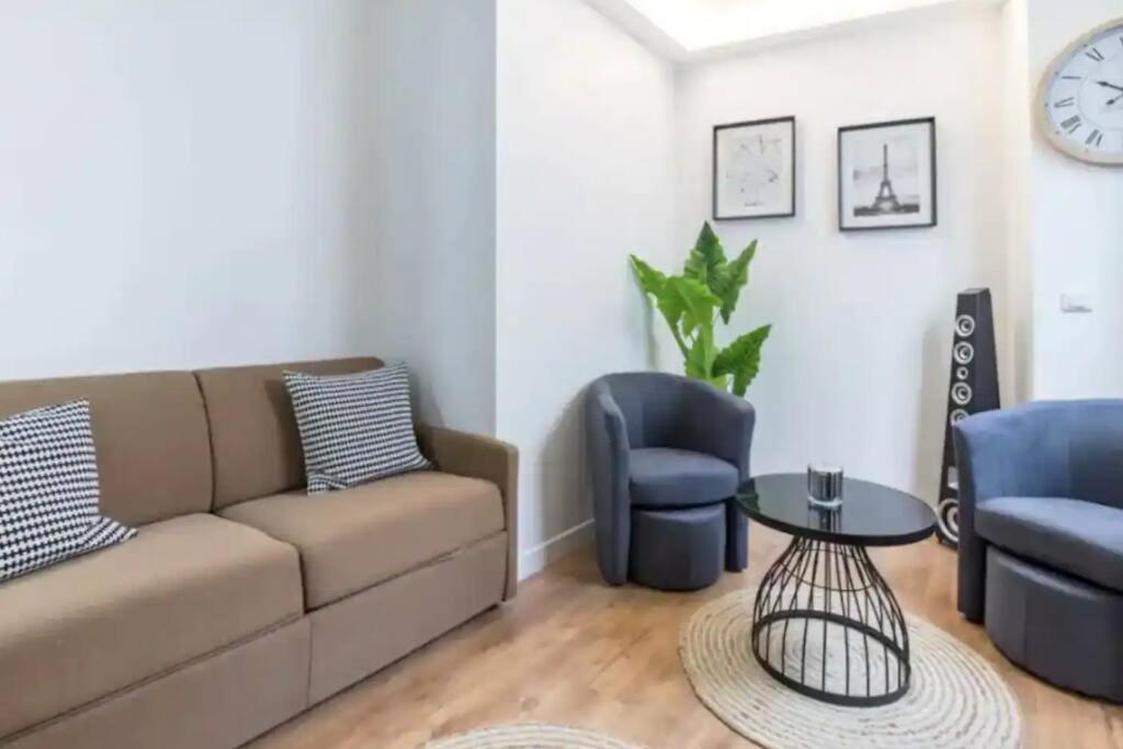 Roses Appartement Proche Sacree-Coeur/Montmarte Paris Exterior photo